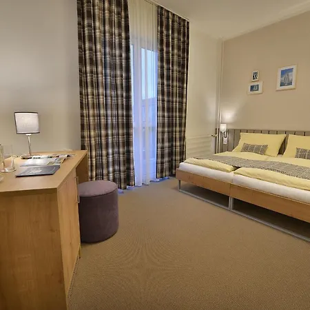 Pod Lipou Hotel